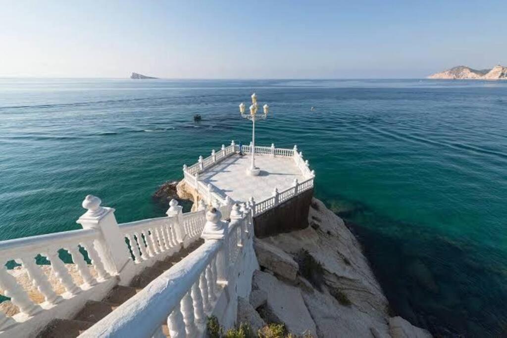 Apartamento Centrico Y En Primera Linea De Playa Leilighet Benidorm Eksteriør bilde