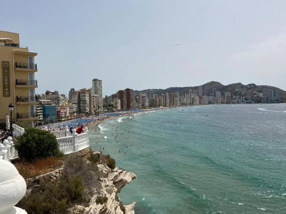 Apartamento Centrico Y En Primera Linea De Playa Leilighet Benidorm Eksteriør bilde