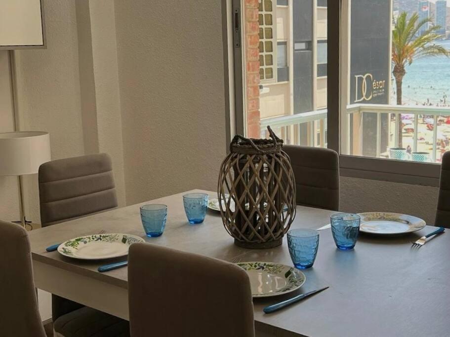 Apartamento Centrico Y En Primera Linea De Playa Leilighet Benidorm Eksteriør bilde