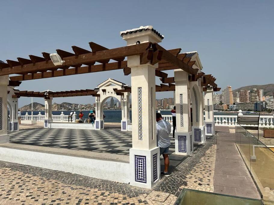 Apartamento Centrico Y En Primera Linea De Playa Leilighet Benidorm Eksteriør bilde